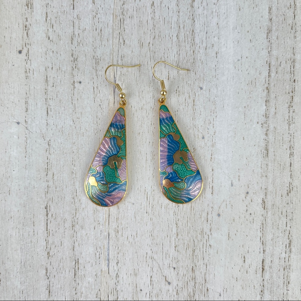 🚫SOLD🚫 VTG 80’s Pastel & Gold Cloisonné Enamel Earrings ✨ Tear Drop Fish and - Picture 2 of 15